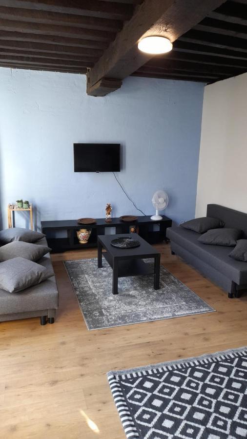 Blue Apartment In The Old Town Антверпен Екстериор снимка