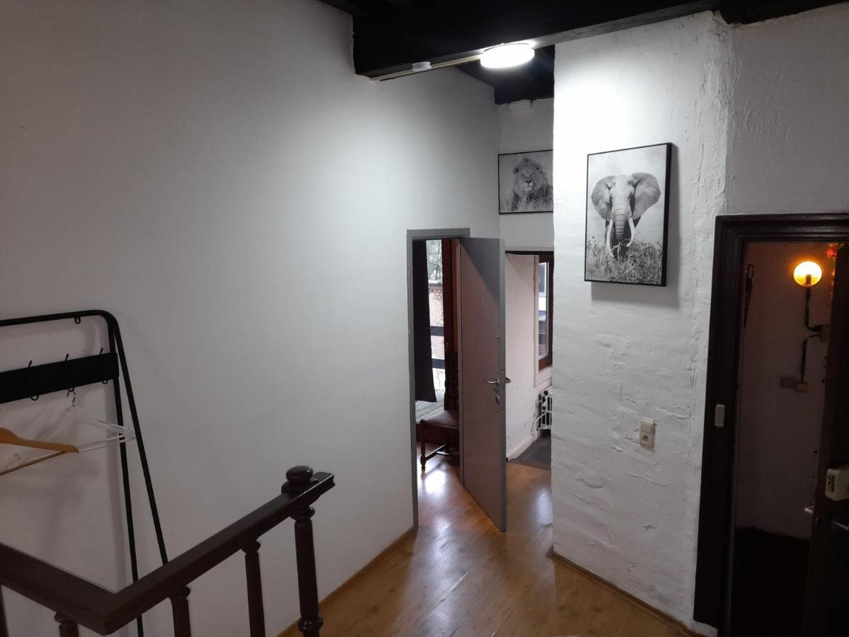 Blue Apartment In The Old Town Антверпен Екстериор снимка